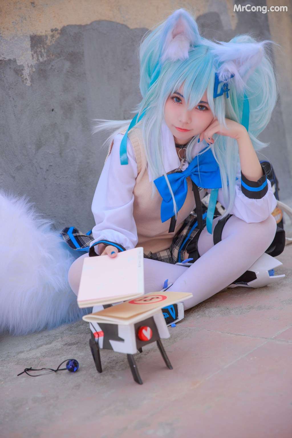 Coser@G44不会受伤 Vol.045： 少女前线 PA15校服 (33 photos)