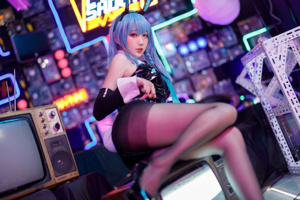 Coser@周叽是可爱兔兔 Vol.039： (28 photos)