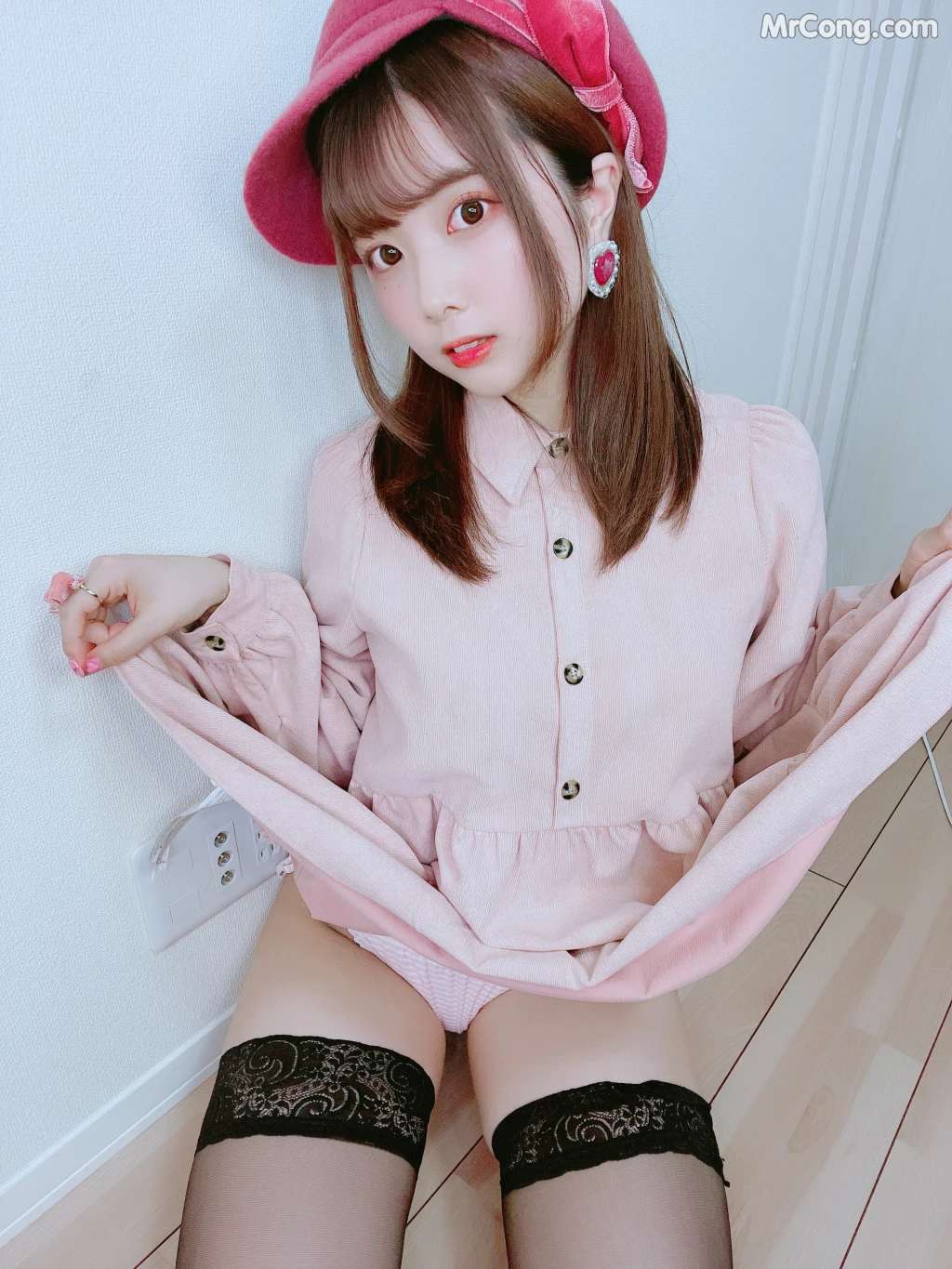 [Fantia] Tomiko (とみこ)： Nov 2021 (30 photos)