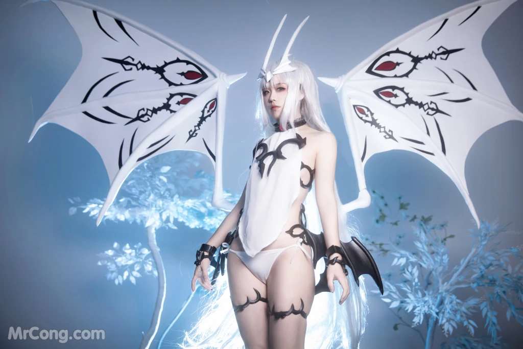 Coser@G44不会受伤 Vol.090： 美露莘 (33 photos)