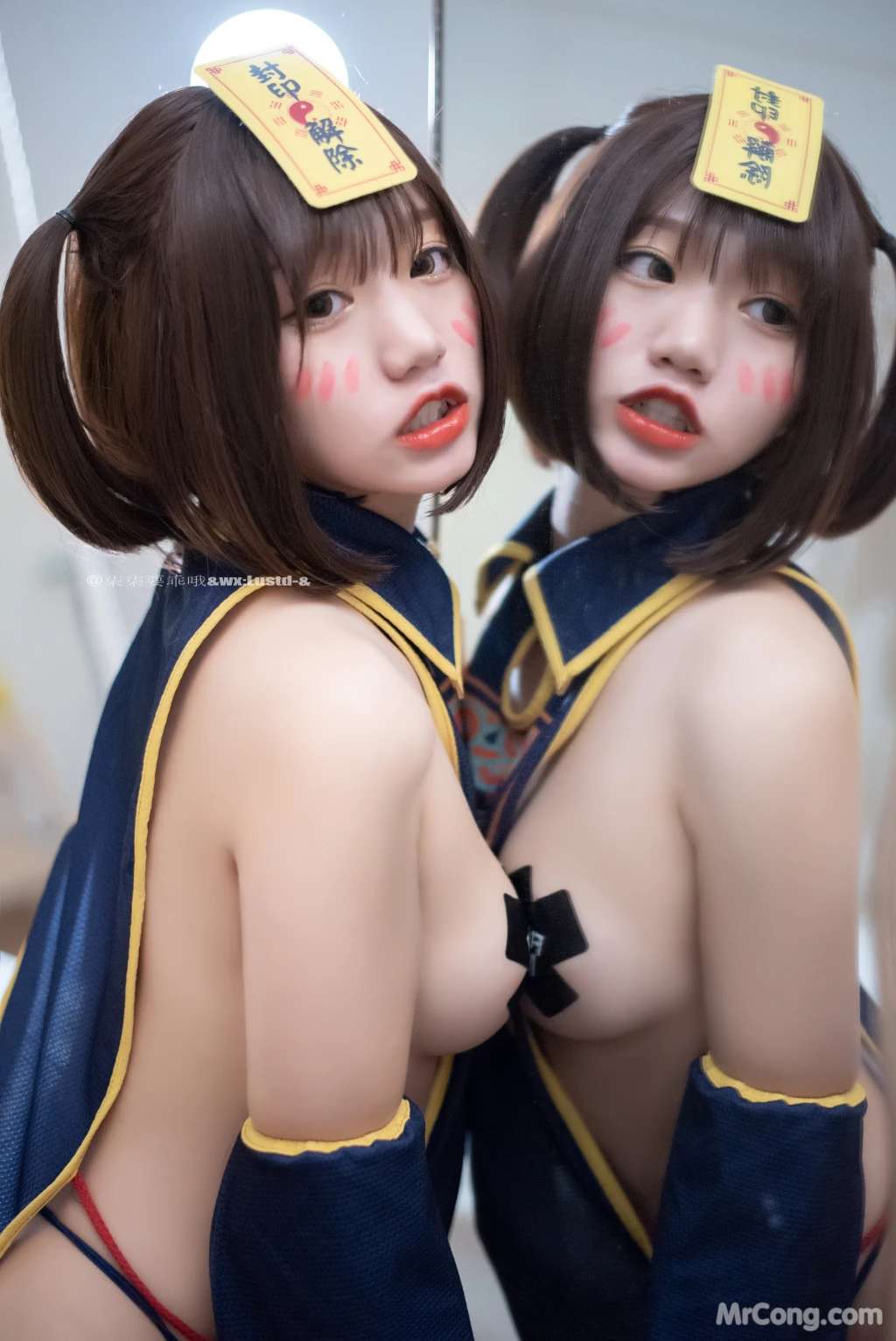 Coser@柒柒要乖哦： 小僵尸 (45 photos)