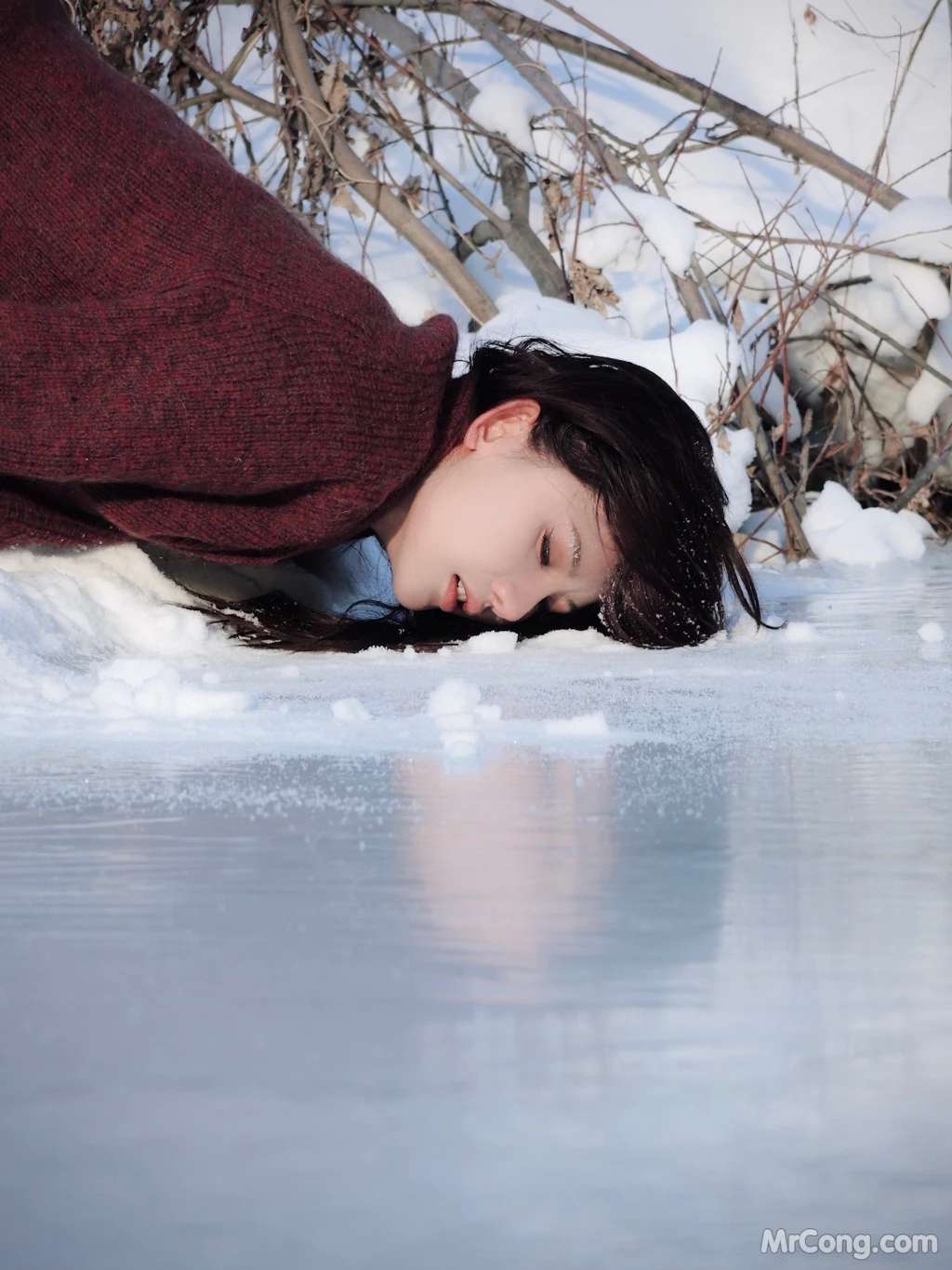 Jiu Shi A Zhu A (就是阿朱啊)： 雪国精灵 (27 photos )