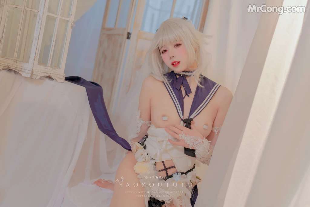 Coser@黏黏团子兔： 梳妆的大小姐  可畏 (57 photos)