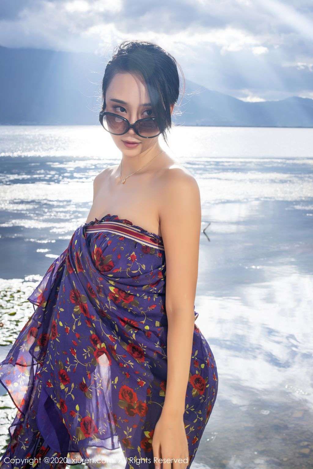 XIUREN No. 2544： 蓝 夏 Akasha (50 photos)