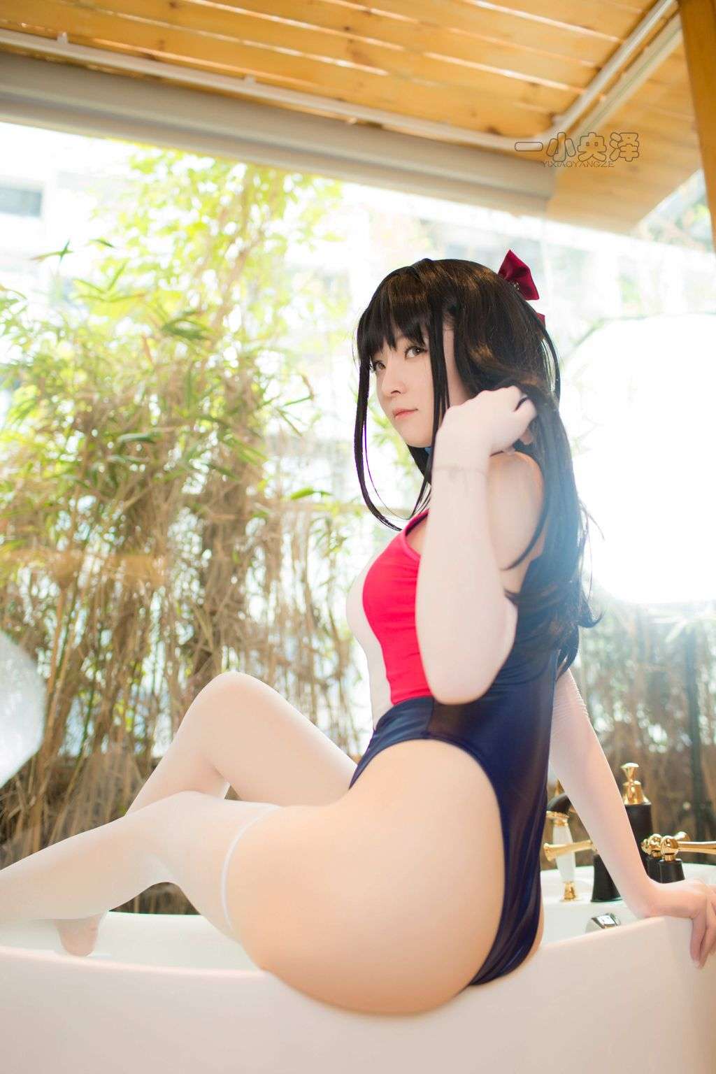 Coser @ 一 小 央 泽 (yixiaoyangze)： 竞赛 泳衣 (141 photos)