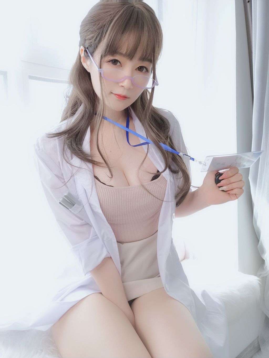 Coser @ 白银 81： 私人 医生 (159 photos)