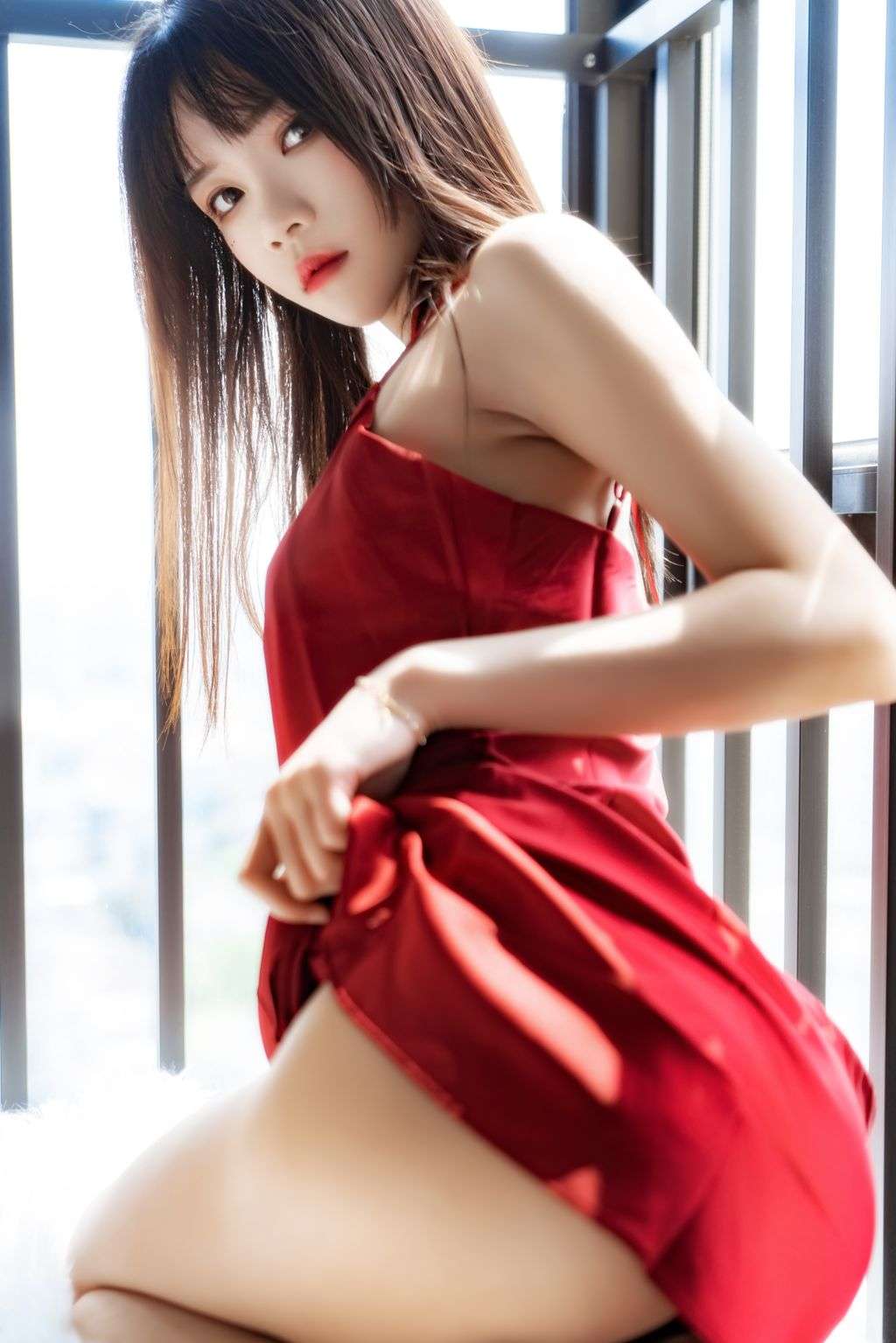 Coser @ 桜 桃 喵 Vol.025： 红 01 + 02 (69 photos)