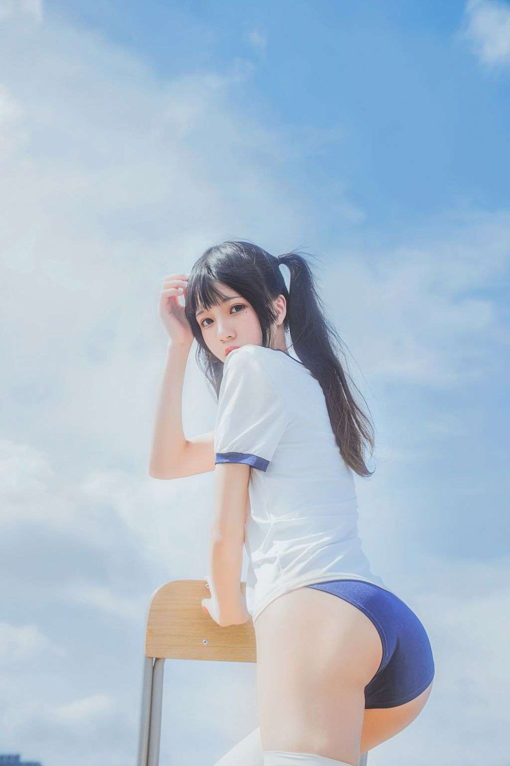 Coser @ 桜 桃 喵 Vol.075： 体操服 (24 photos)