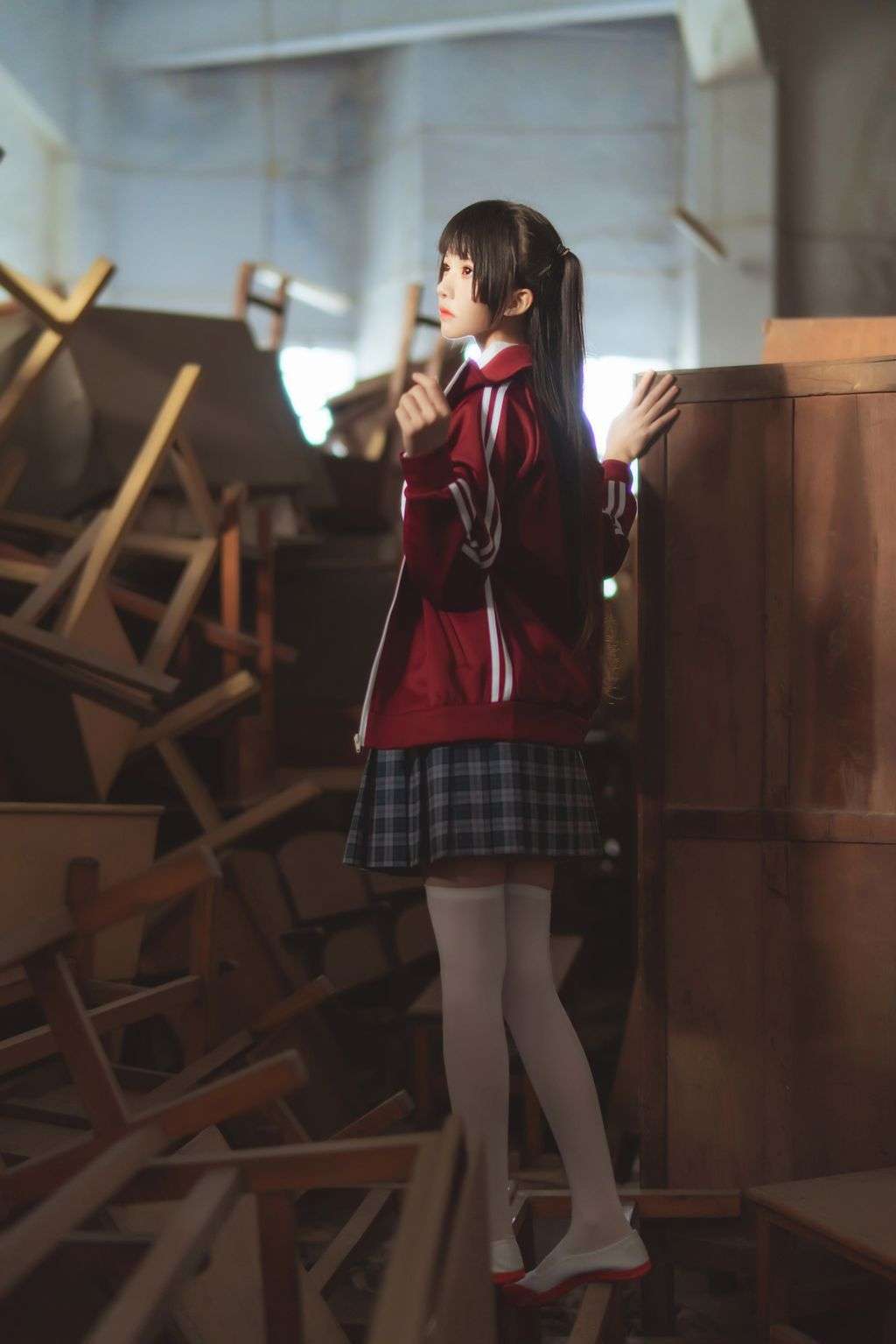 Coser @ 桜 桃 喵 Vol.086： 桜 桃 未熟 3 废弃 教室 (38 photos)