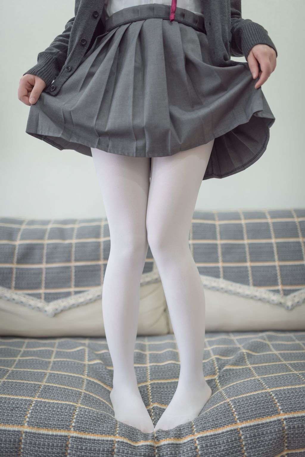 Coser@雪琪SAMA Vol.006： JK纯腿白丝 (46 photos)