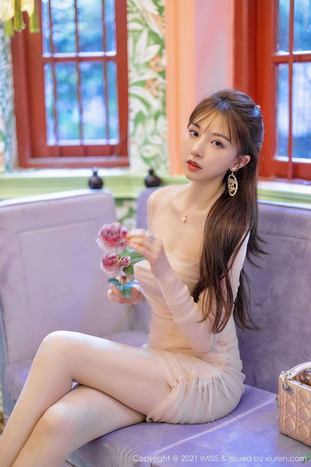 IMISS Vol.586： Lynn (刘奕宁) (39 photos)