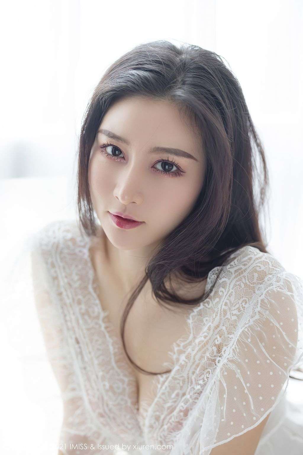 IMISS Vol.592： Vanessa (45 photos)