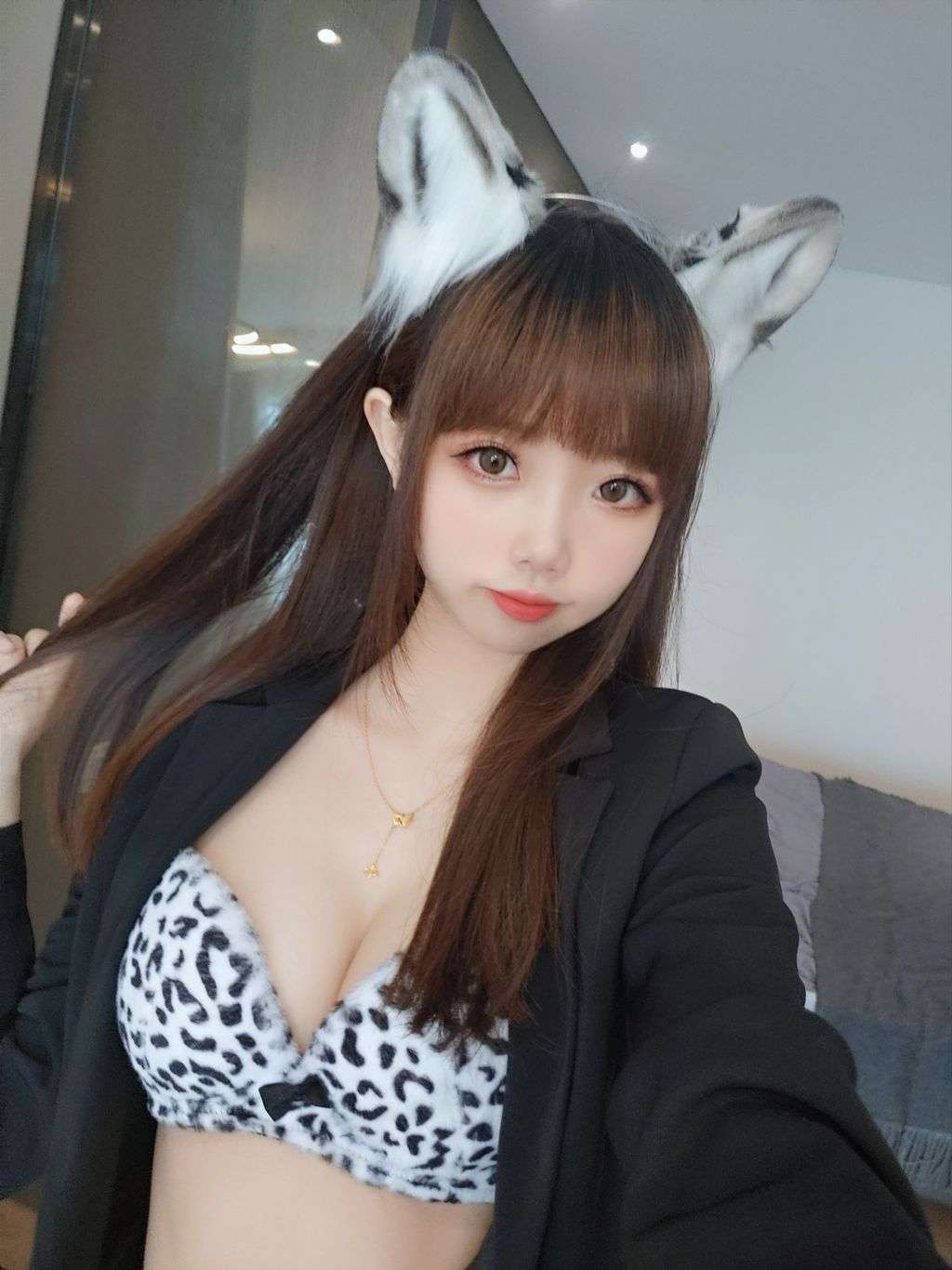 Coser@雪琪SAMA Vol.045： 雪豹 (70 photos)