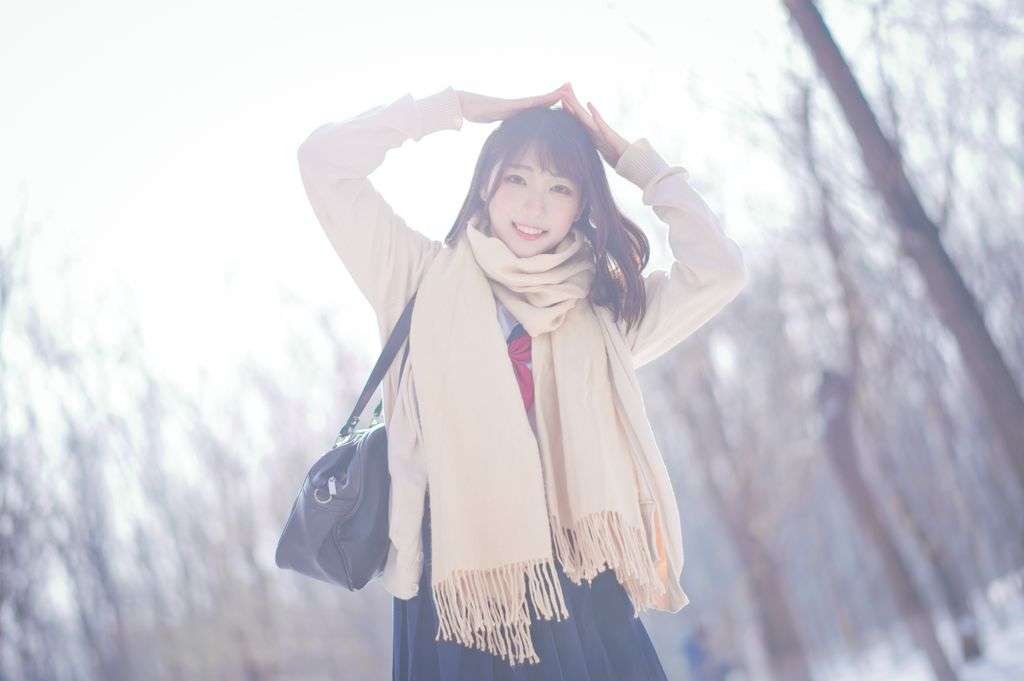 Coser@周叽是可爱兔兔 Vol.028： 雪景JK (15 photos)