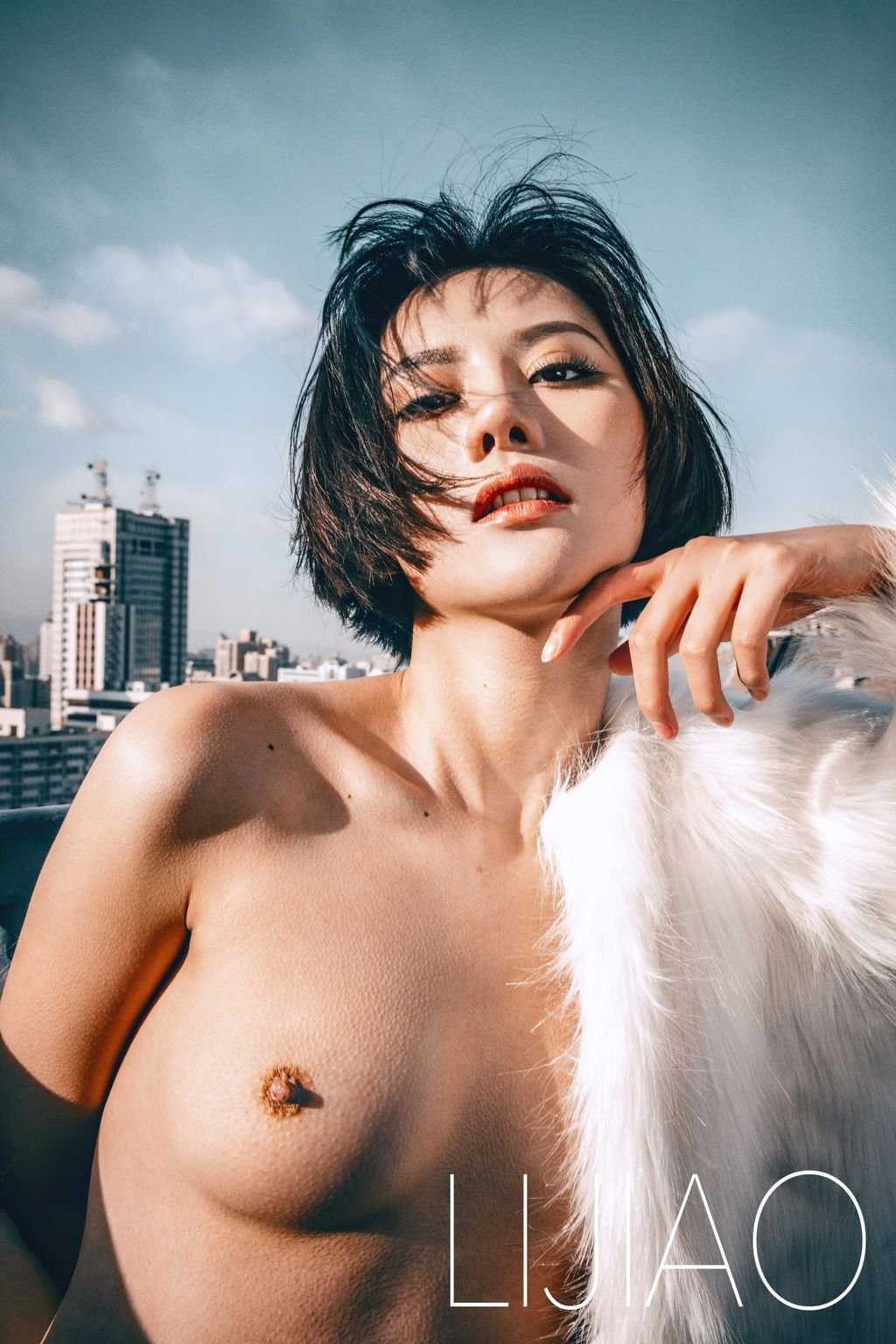 LIJIAO李娇 Vol.002： 情色唯美露脸极品女体艺术私拍 (45 photos)