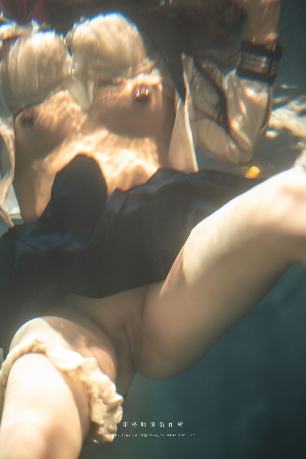 Coser@落落Raku： 水泳馆 (58 photos )