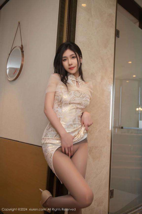 婷婷酒店走廊旗袍丝袜写真 Tingting Hotel Corridor Cheongsam Stockings Photos