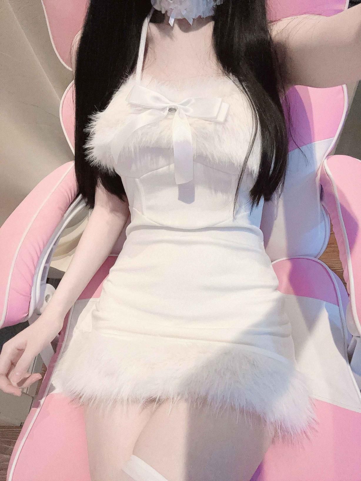 纯洁少女的粉色梦境 The pink dream of a pure girl