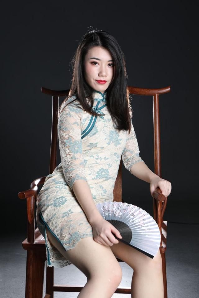 旗袍佳人韵味十足 Cheongsam is full of charm