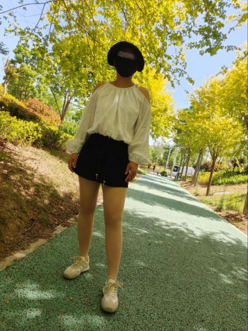 爱穿开裆裤去野外露出