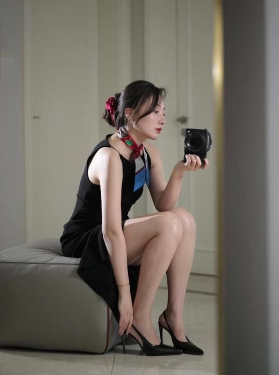 一颦一笑都踩在我的心窝上