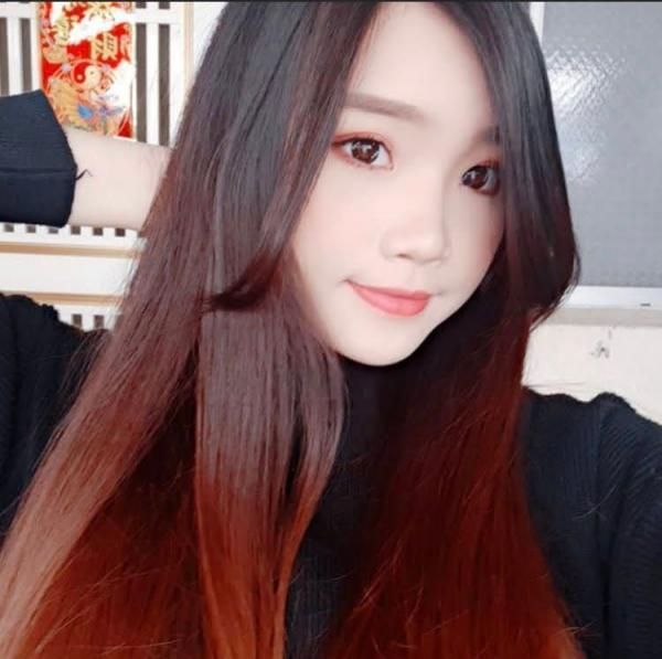 有点幼齿，但奶子是真的大