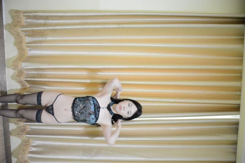 窗帘下的秘密：她，蕾丝诱惑，极致挑逗 The Secret under the