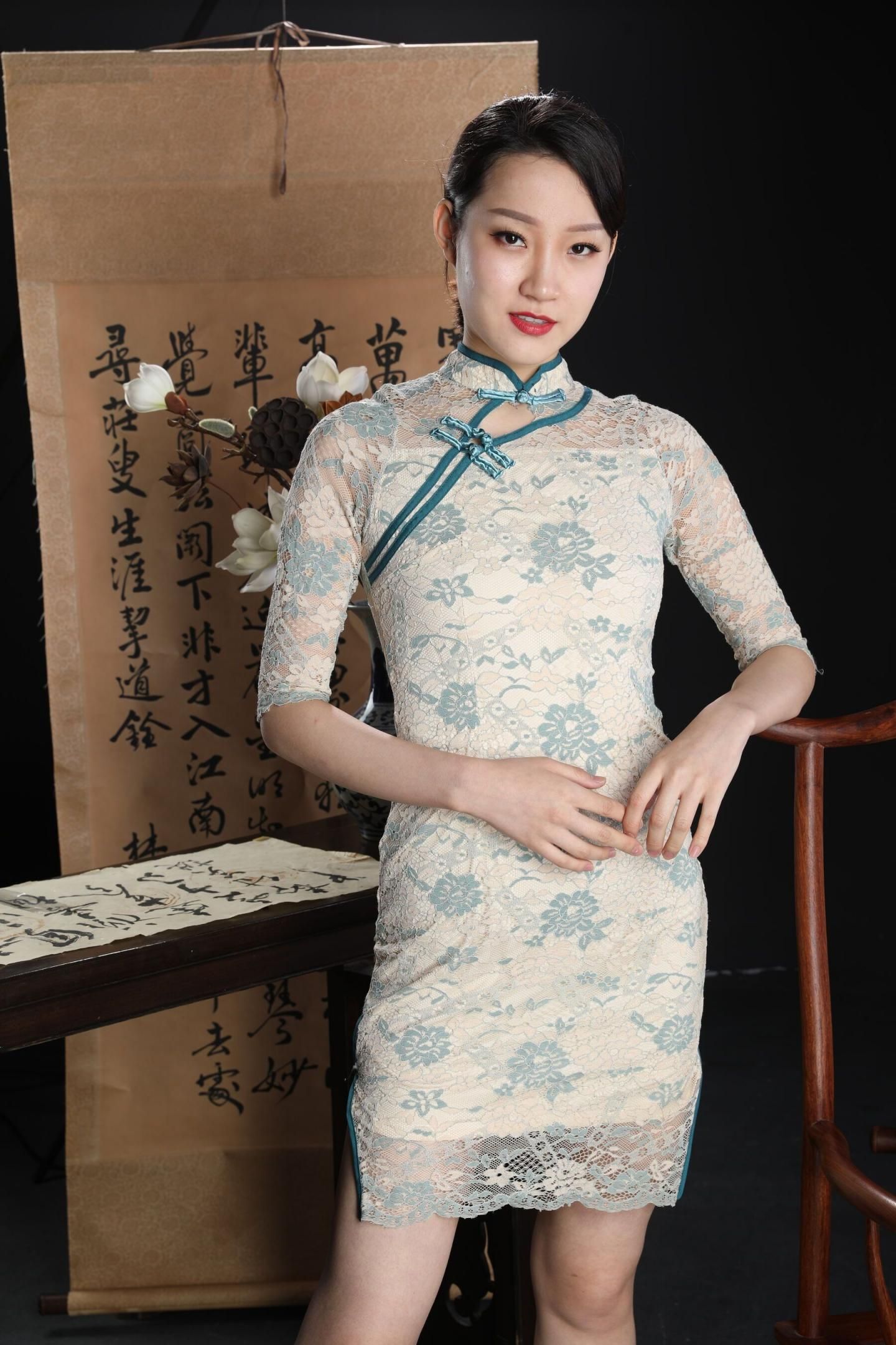 甚是美妙的极品旗袍小姐姐 Very wonderful lady cheong