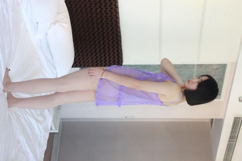 妹妹的紫纱诱惑：一个午后慵懒的秘密 The sister's purple te