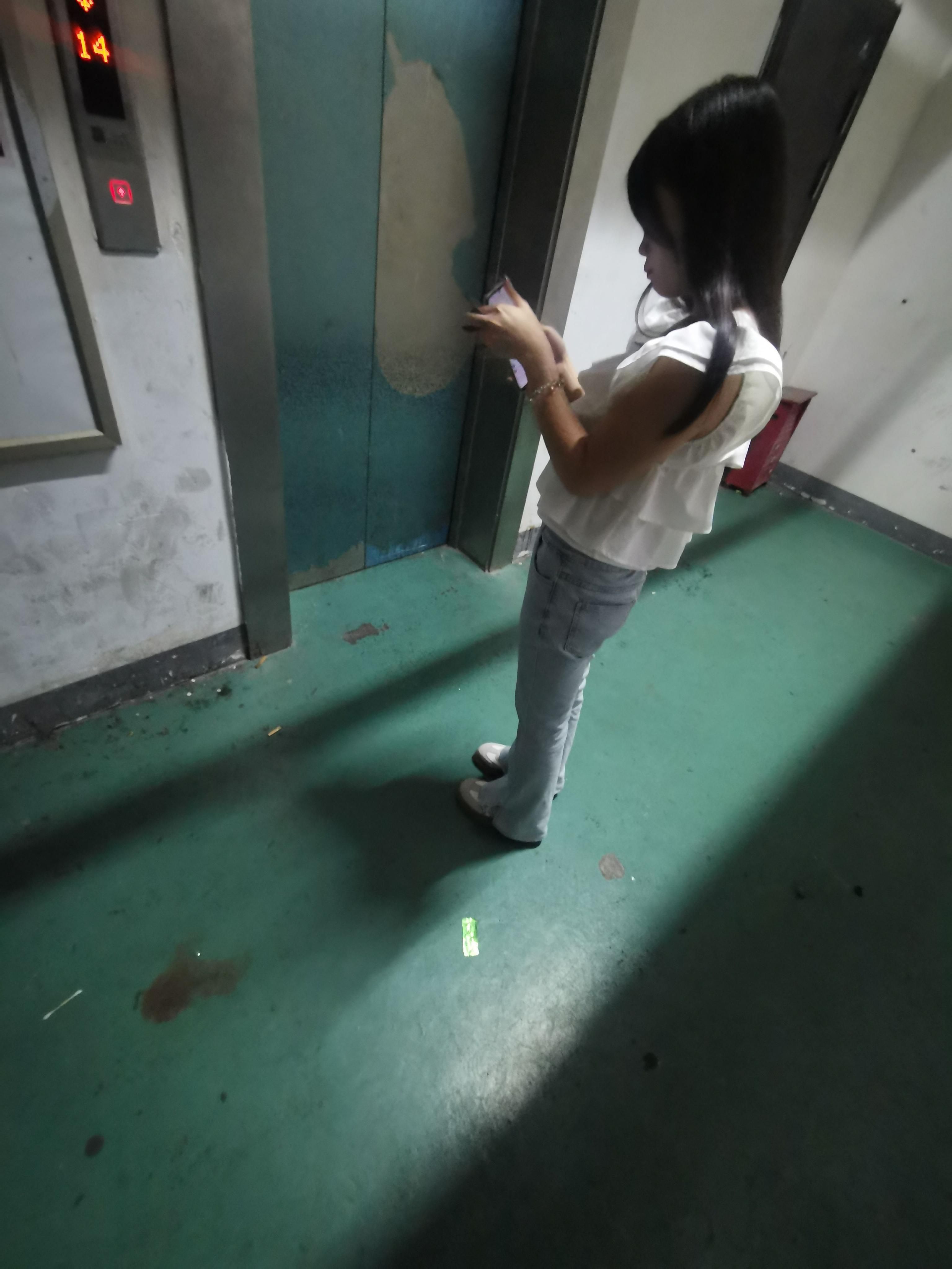 约到一个嫩妹子（全过程） Have an appointment with a