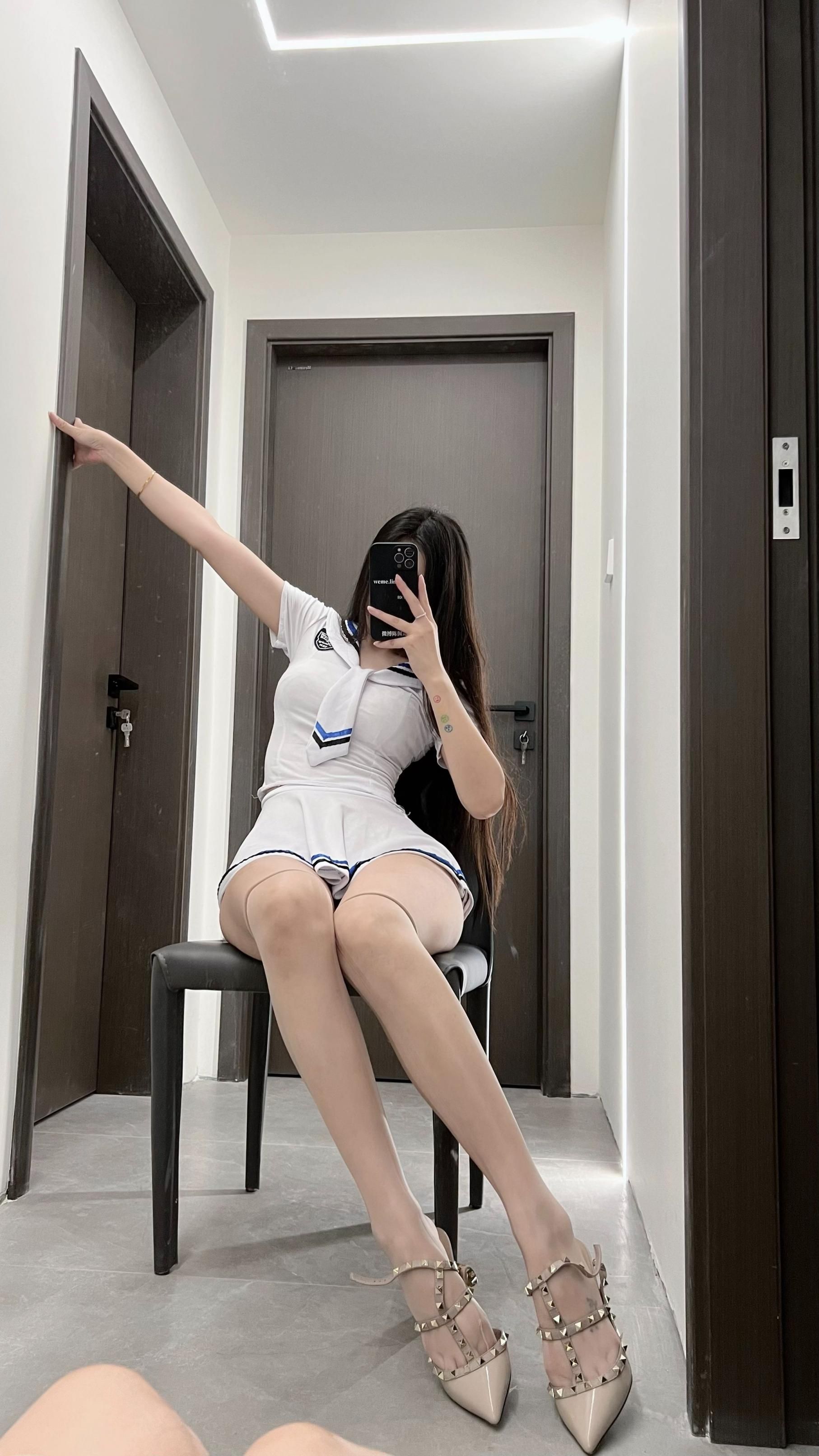 陈佩奇美丽大方性感写真 Beautiful and generous sexy