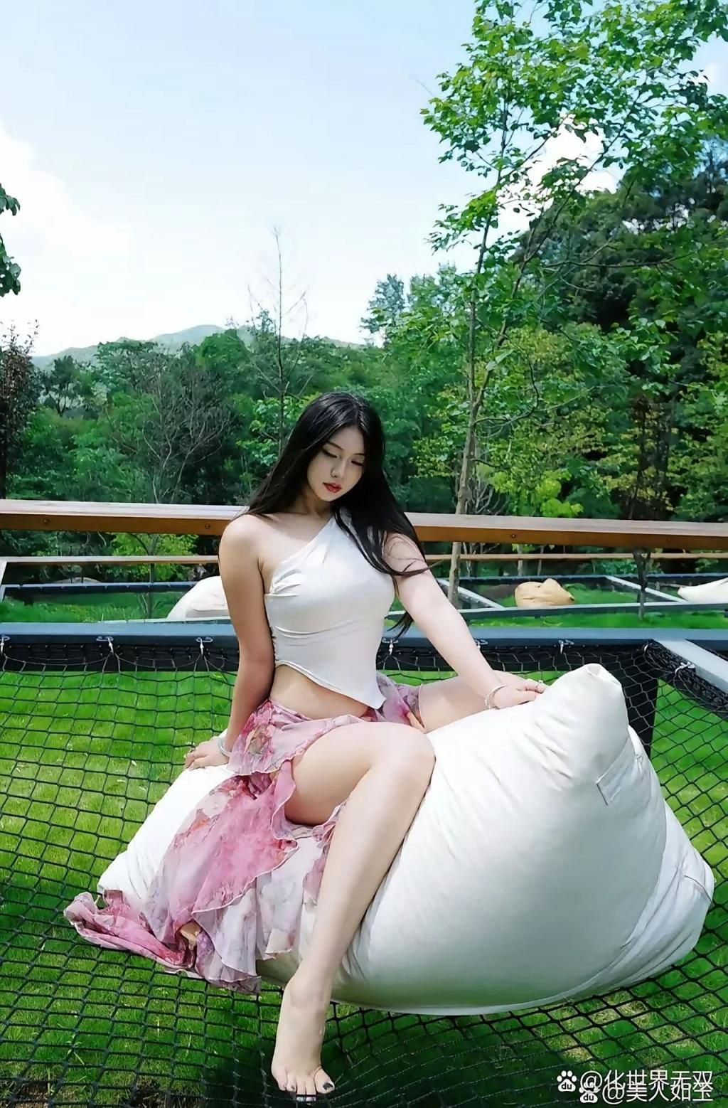 娇媚少妇（38） A charming young woman (38)