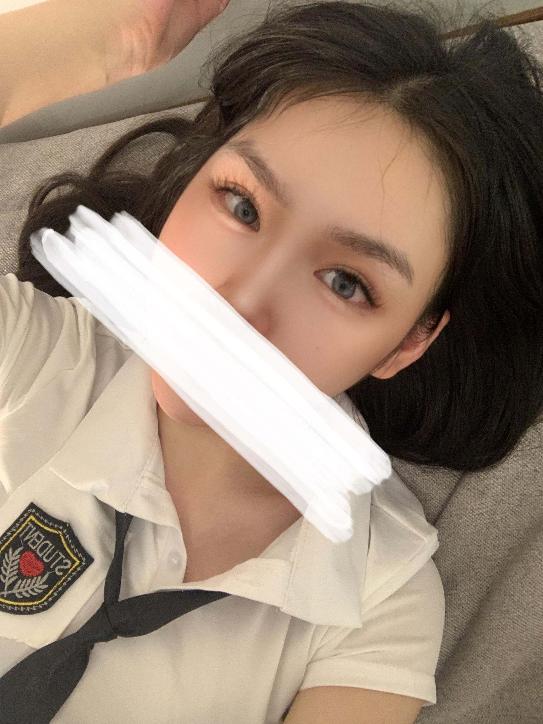 小骚母狗爱自拍（21） The little bitch loves selfi