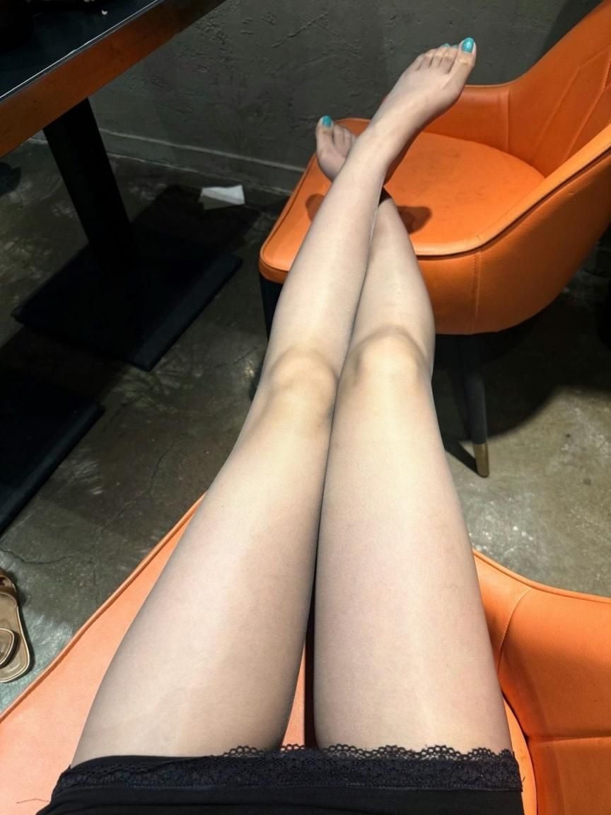 丝袜高跟儿小蛮腰，直戳男人的心窝 Stockings with high he