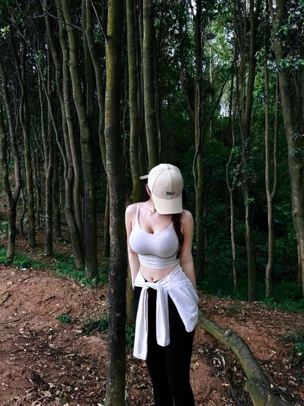 梦里的女朋友 dream girlfriend