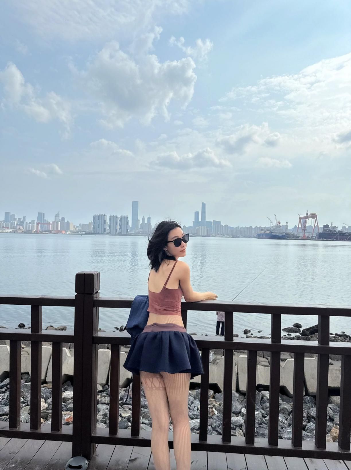 漂亮姐姐 beautiful sister