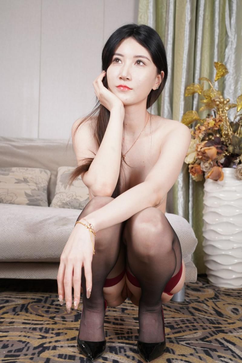 干净粉嫩的逼超级诱人 Clean and pink pussy is supe