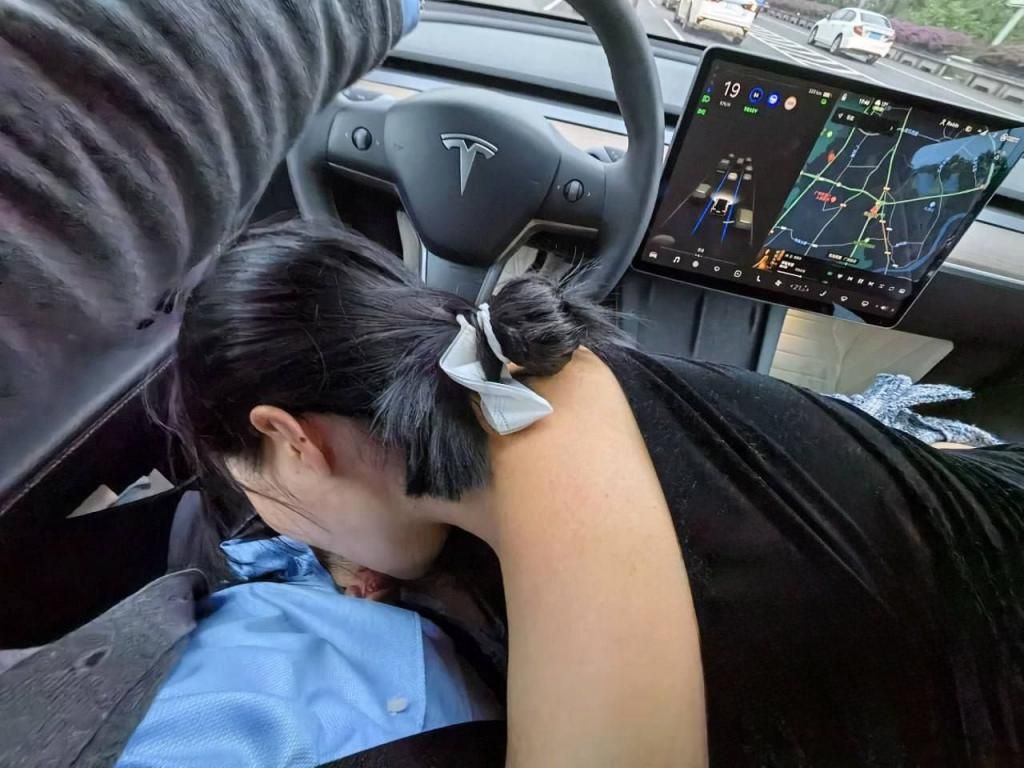 骚货反差婊肥臀榨汁机（3） Slut contrast bitch fat as