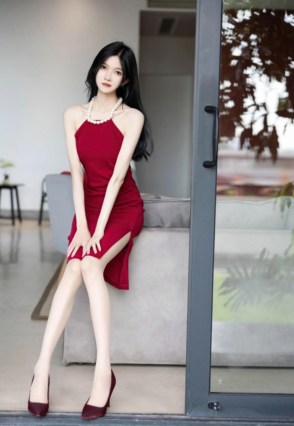 纤腰美腿，身材太棒了 Slim waist, beautiful legs,