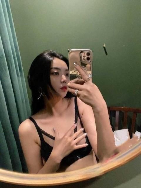 新疆骚母狗劈腿后被前男友挂网上分手 Xinjiang bitch cheated