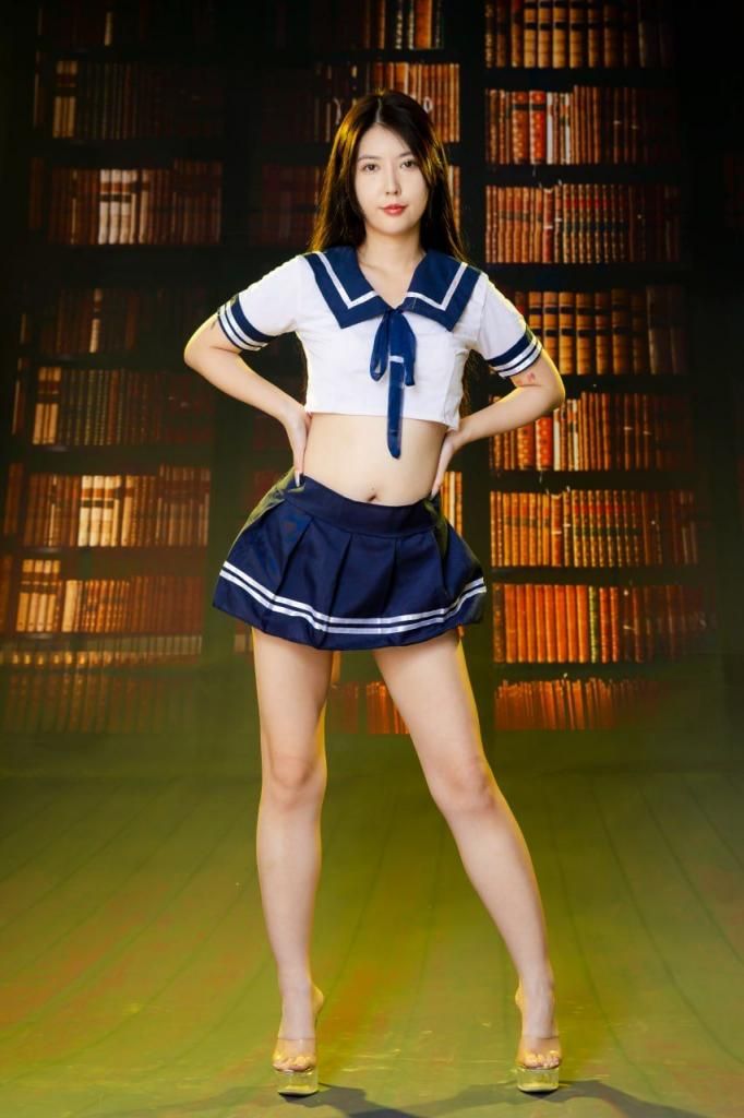 国模莱寇大尺度写真（2） Largescale photo of Chinese