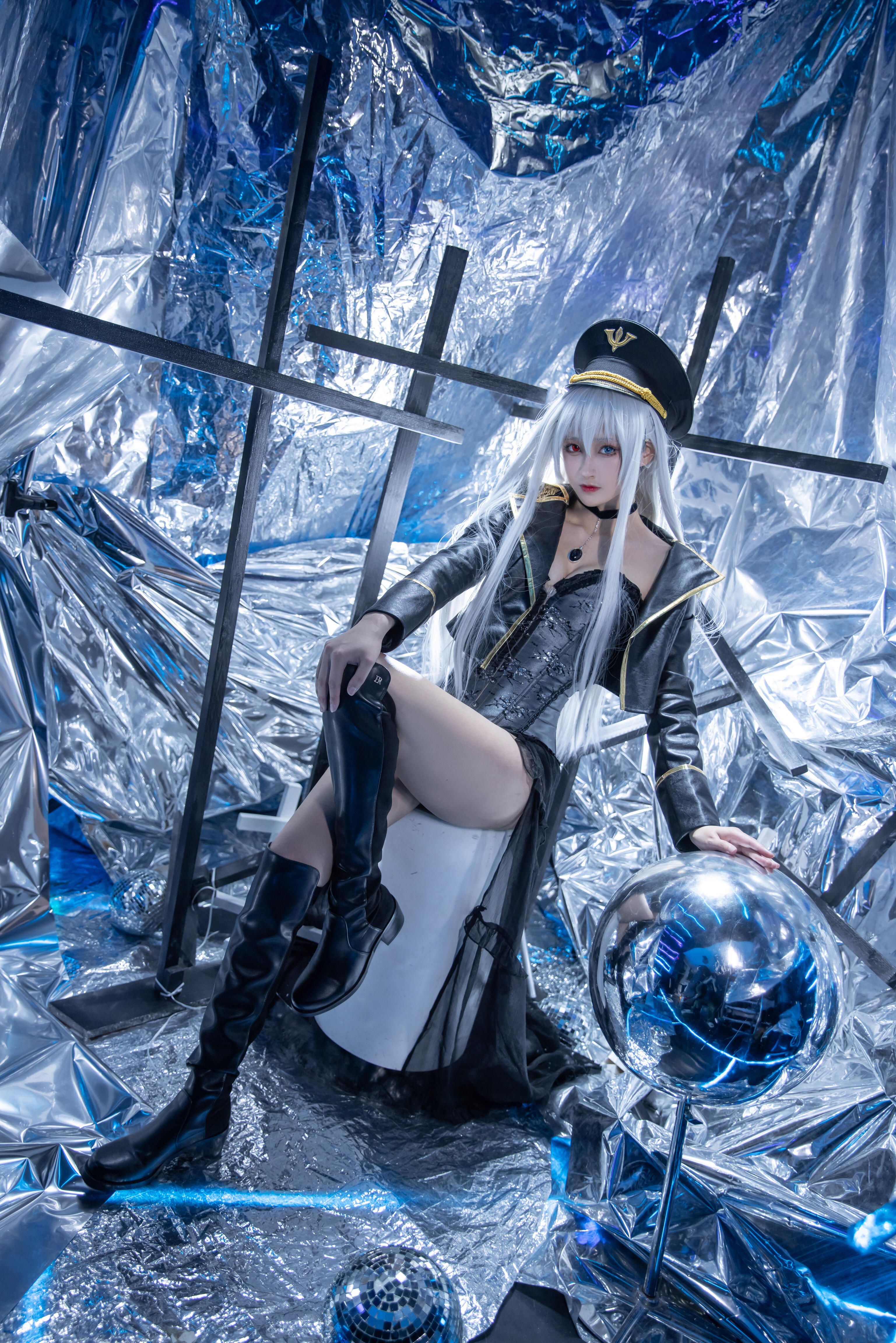 冬马路纱&times;喜多川海梦：银色制服诱惑，未来战士的魅惑之夜