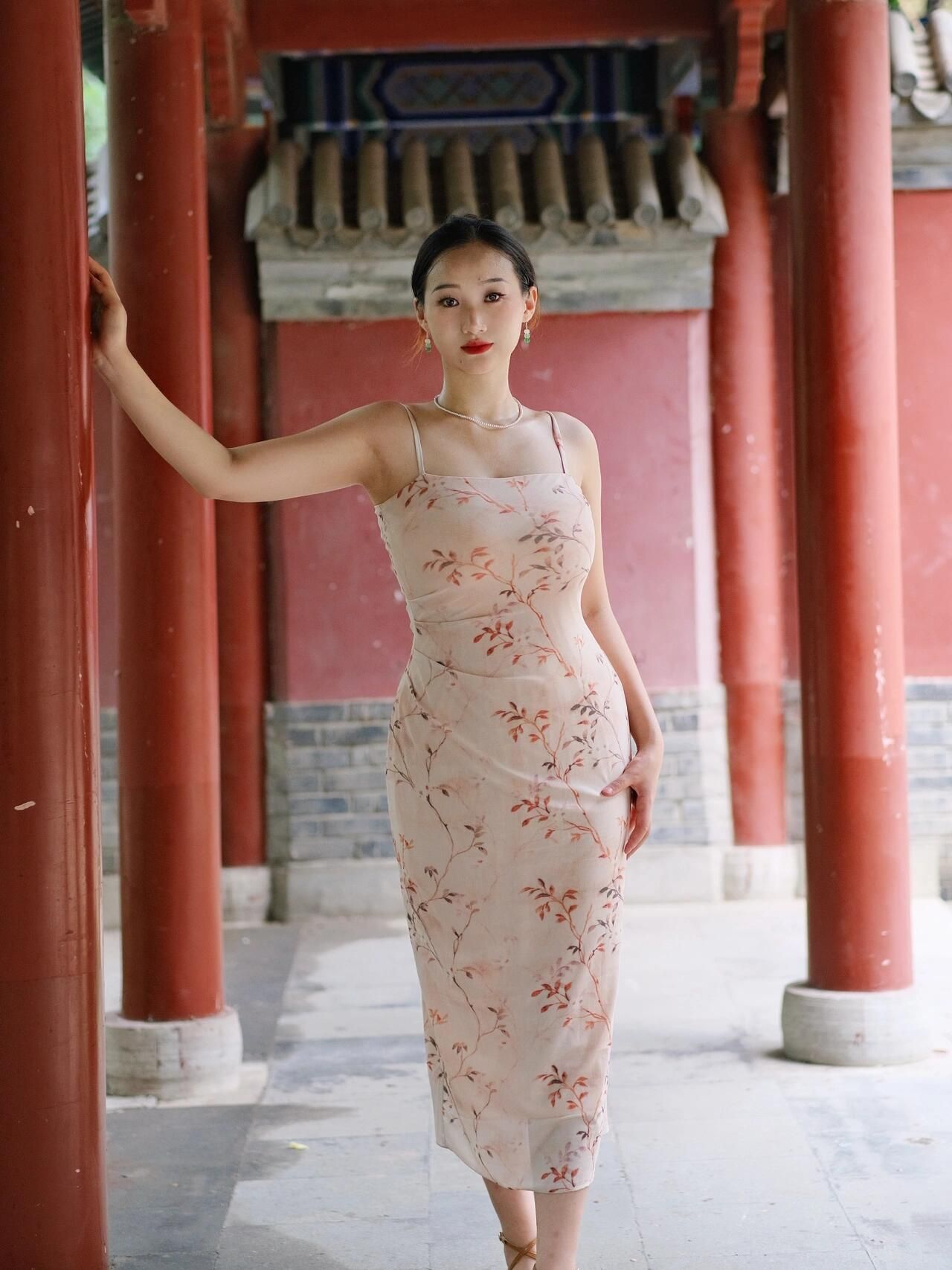 东方佳人：素雅长裙的诱惑&mdash;北京古韵 Oriental Beauty： The T