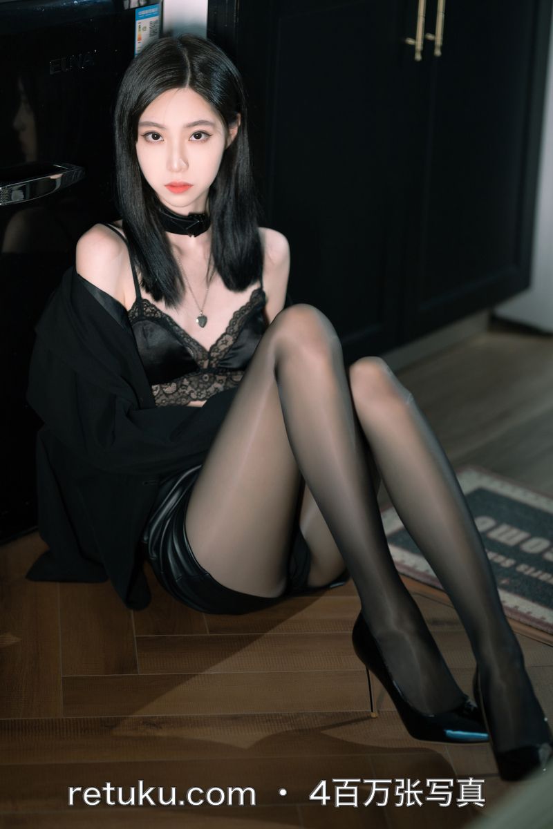 动漫博主@许岚LAN 19  黑丝西装 Animation blogger @