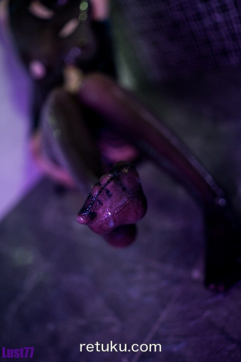 人气Coser@柒柒要乖哦 11  白液俘虏 Popular Coser@淟柒要