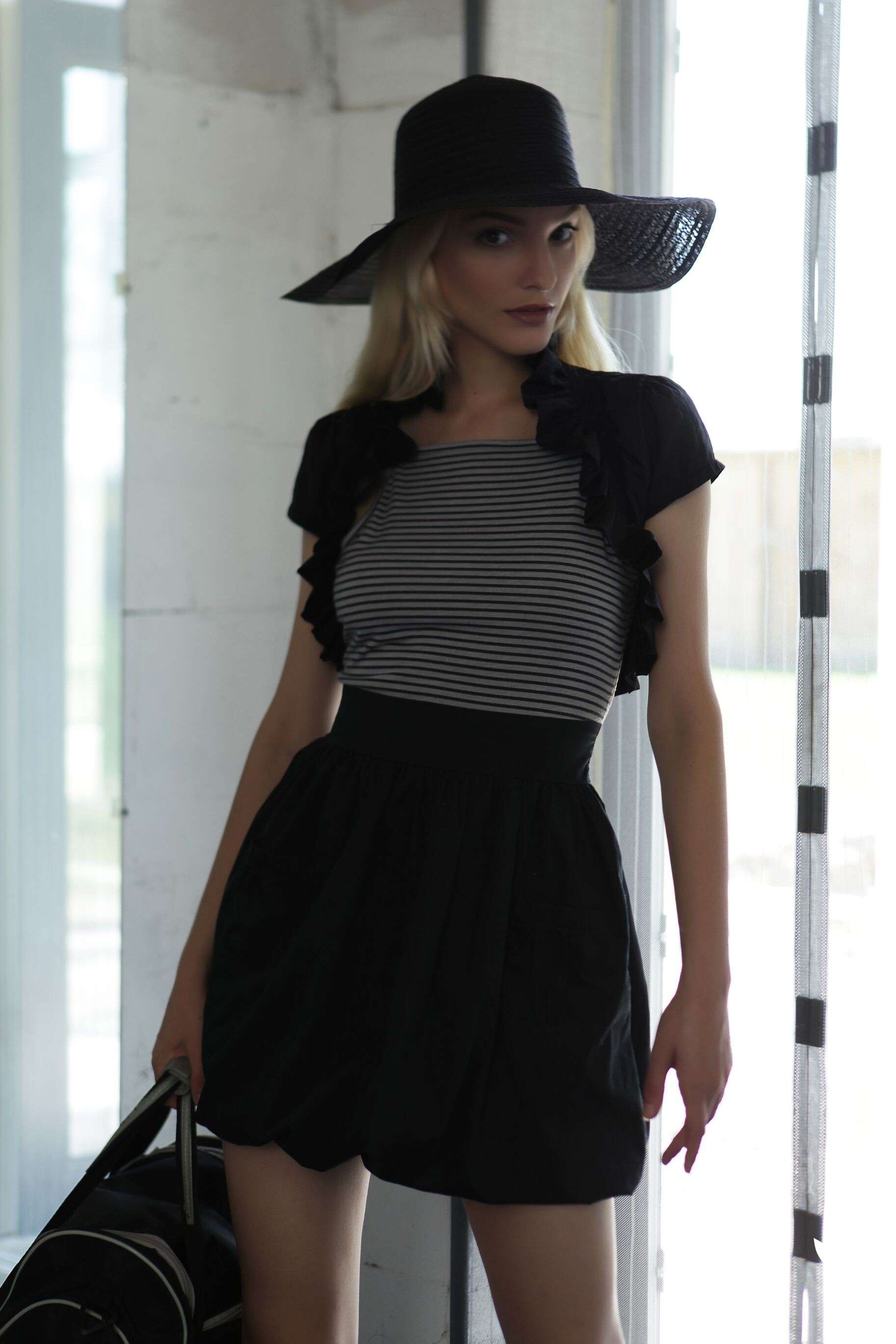 欧美写真Kira European and American photos Kira