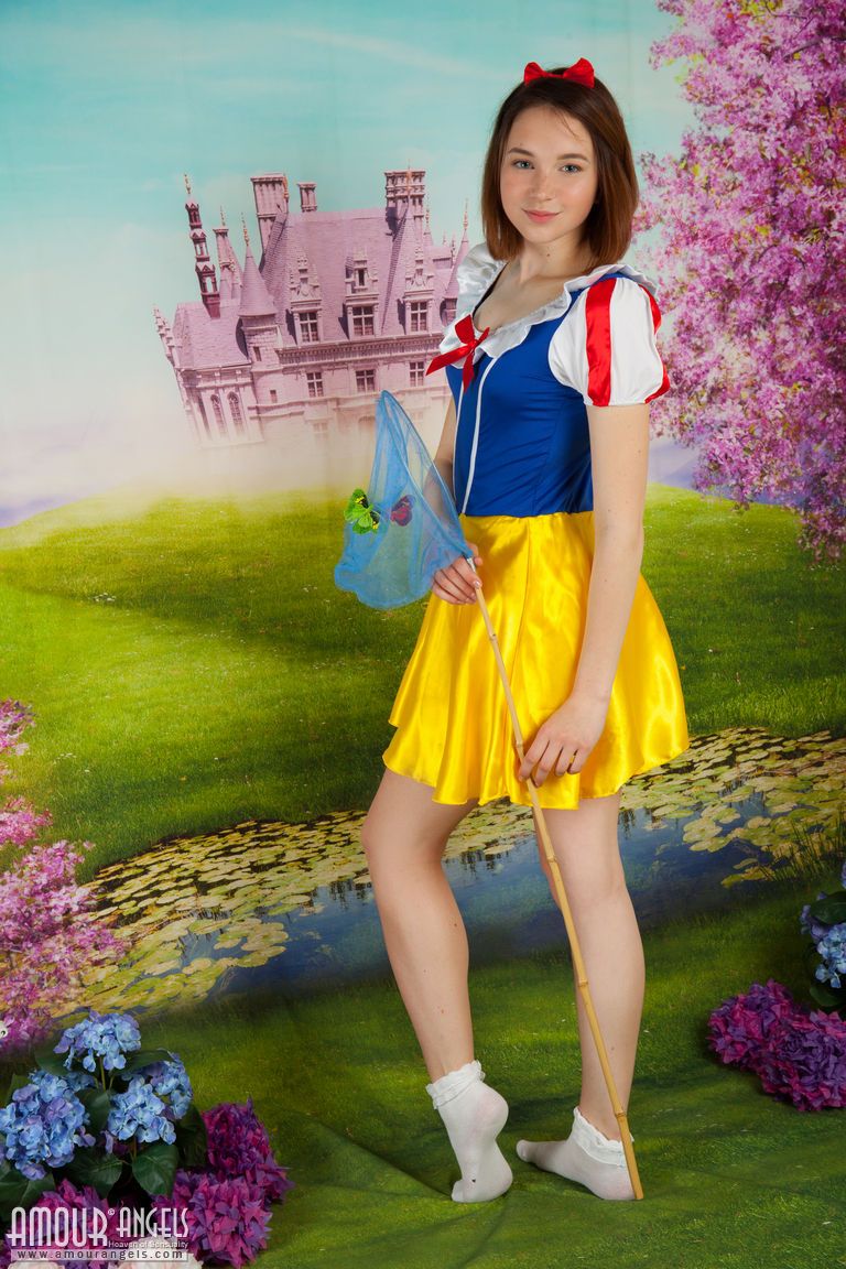 Cute teen cosplay girl Slava ... Cute teen cosplay girl Slava...