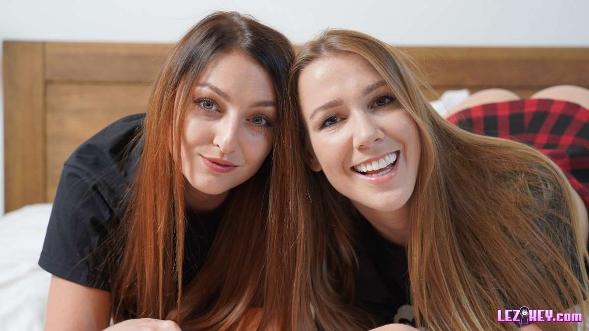 Lesbians Alexis Crystal & Kat Lesbians Alexis Crystal & Kat