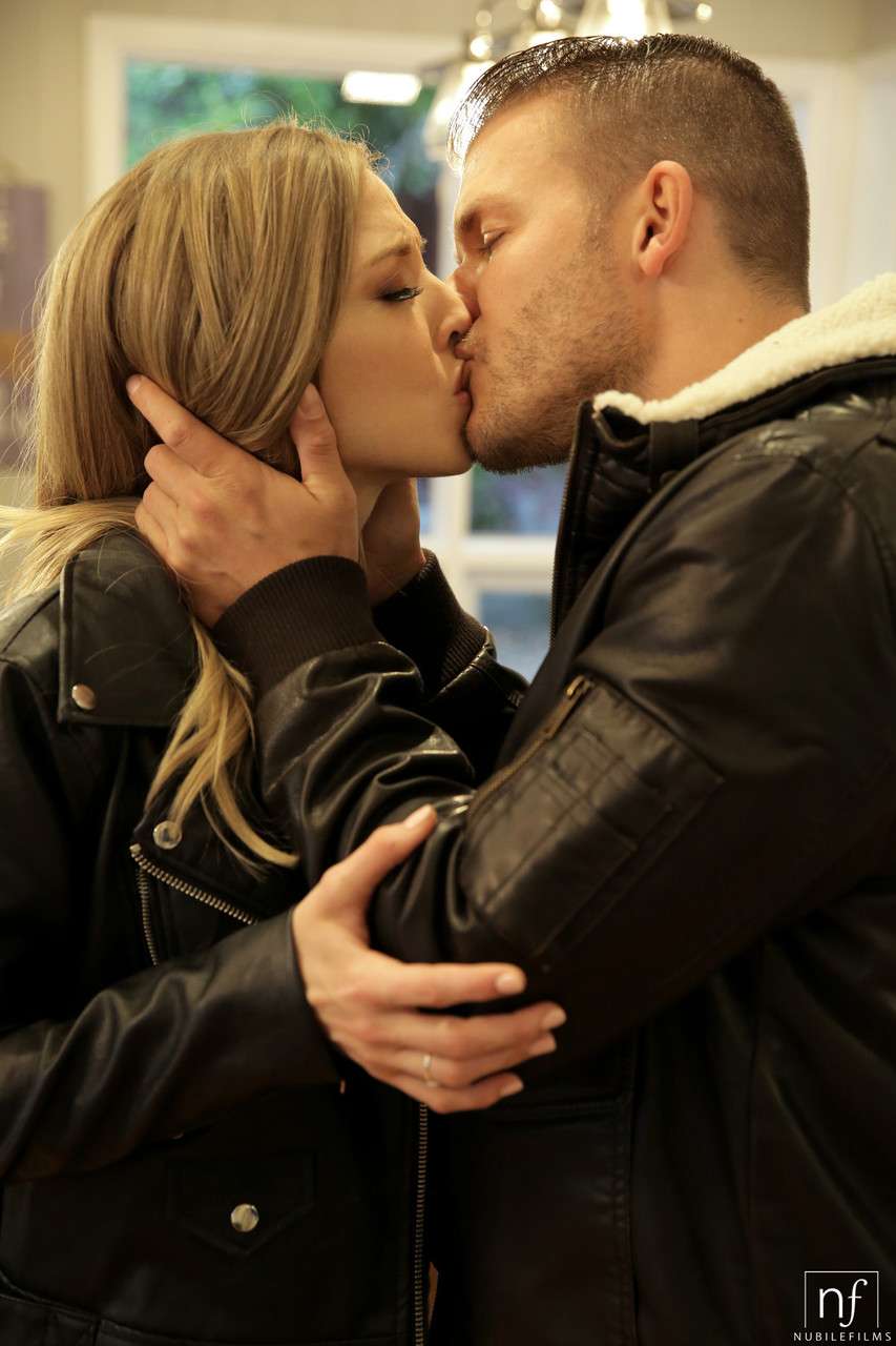 Blonde babe with small tittie Blonde babe with small tittie