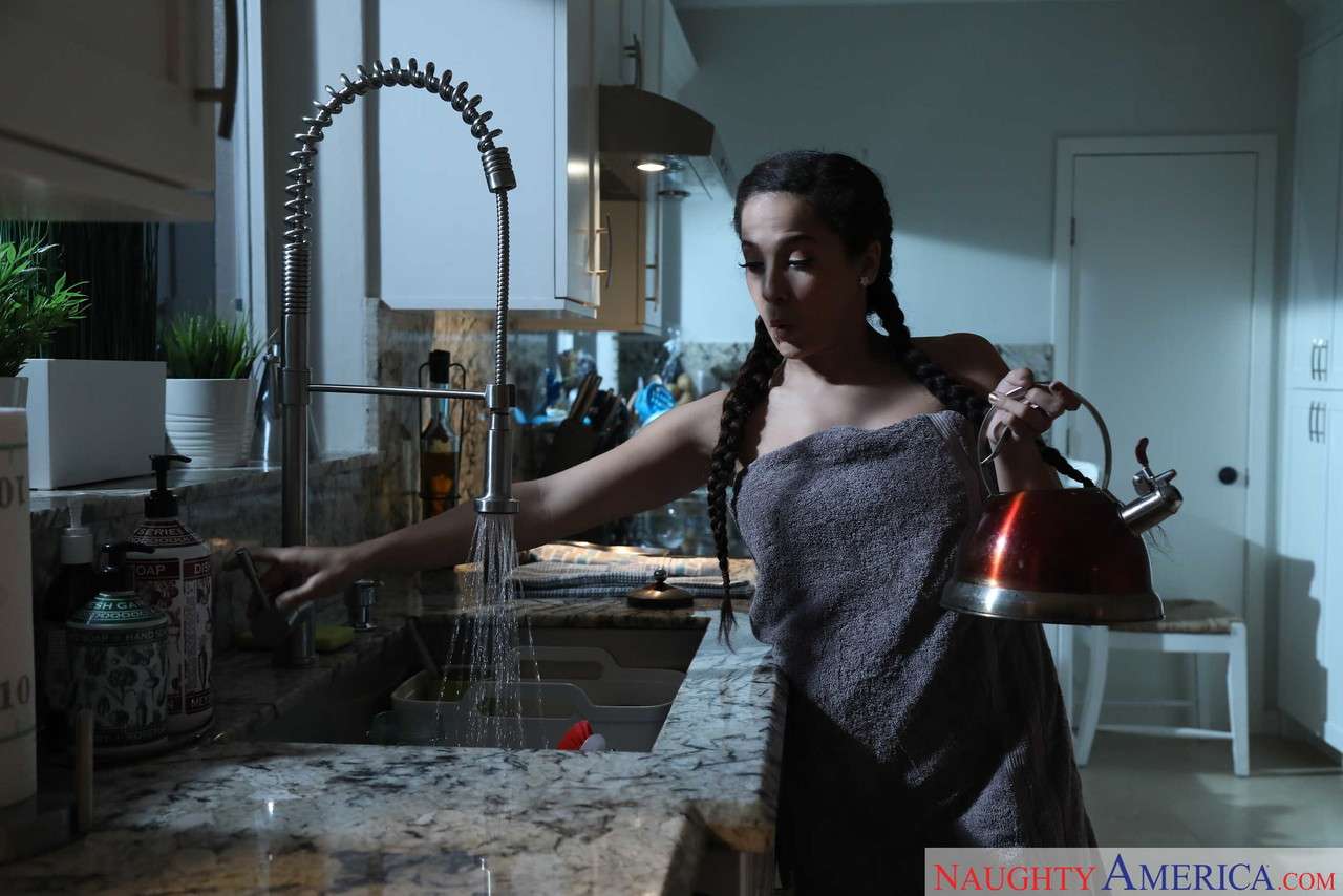 欧美性爱 Annika Eve European and American Sex Annika Eve